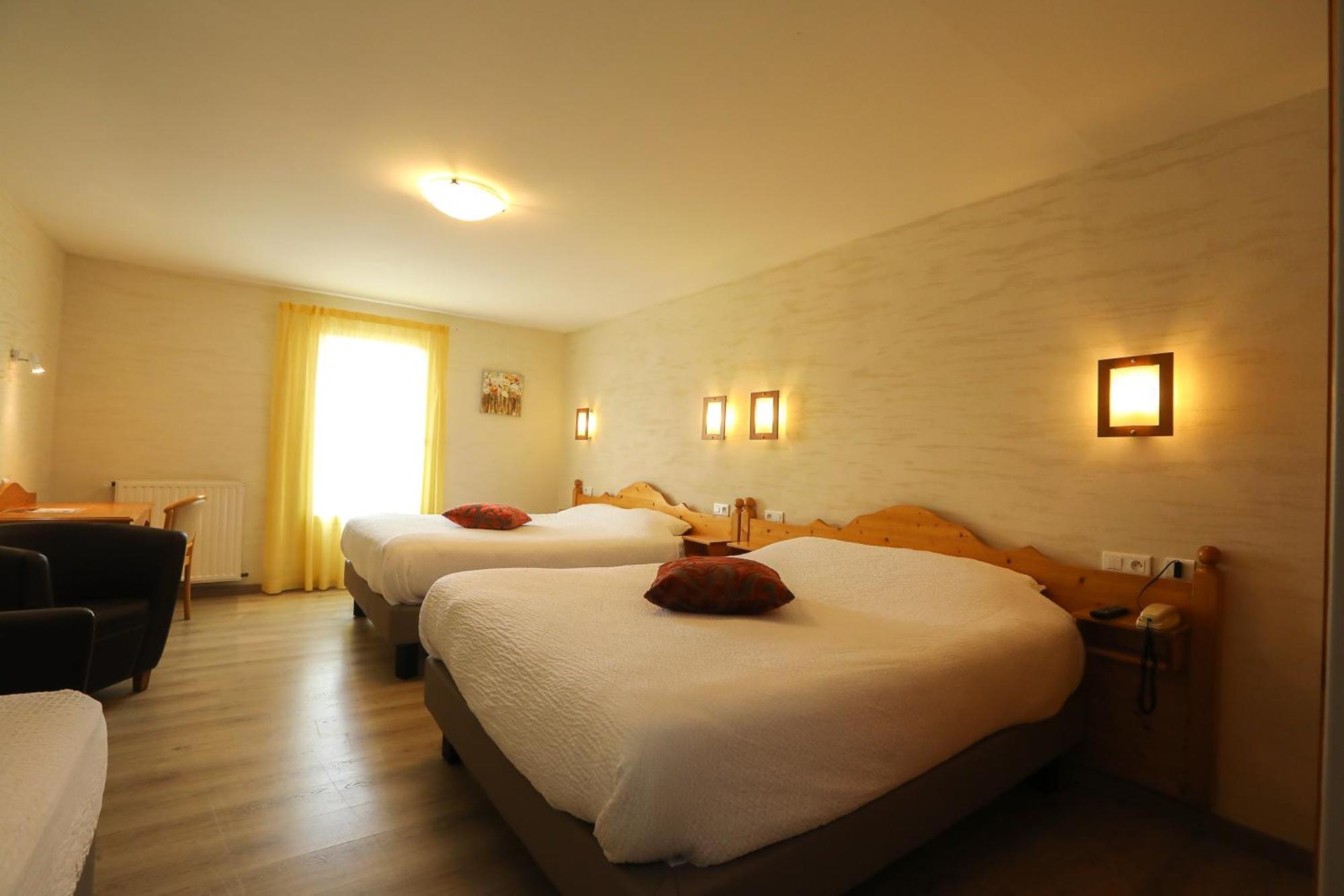 Lanarce Logis Hotel Spa Restaurant Le Provence מראה חיצוני תמונה