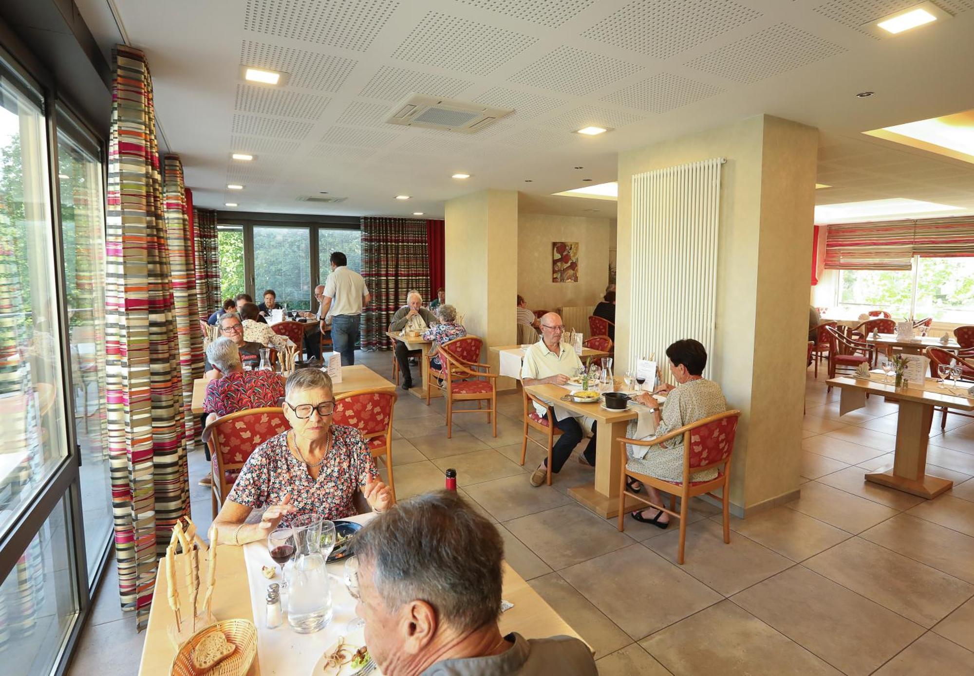 Lanarce Logis Hotel Spa Restaurant Le Provence מראה חיצוני תמונה