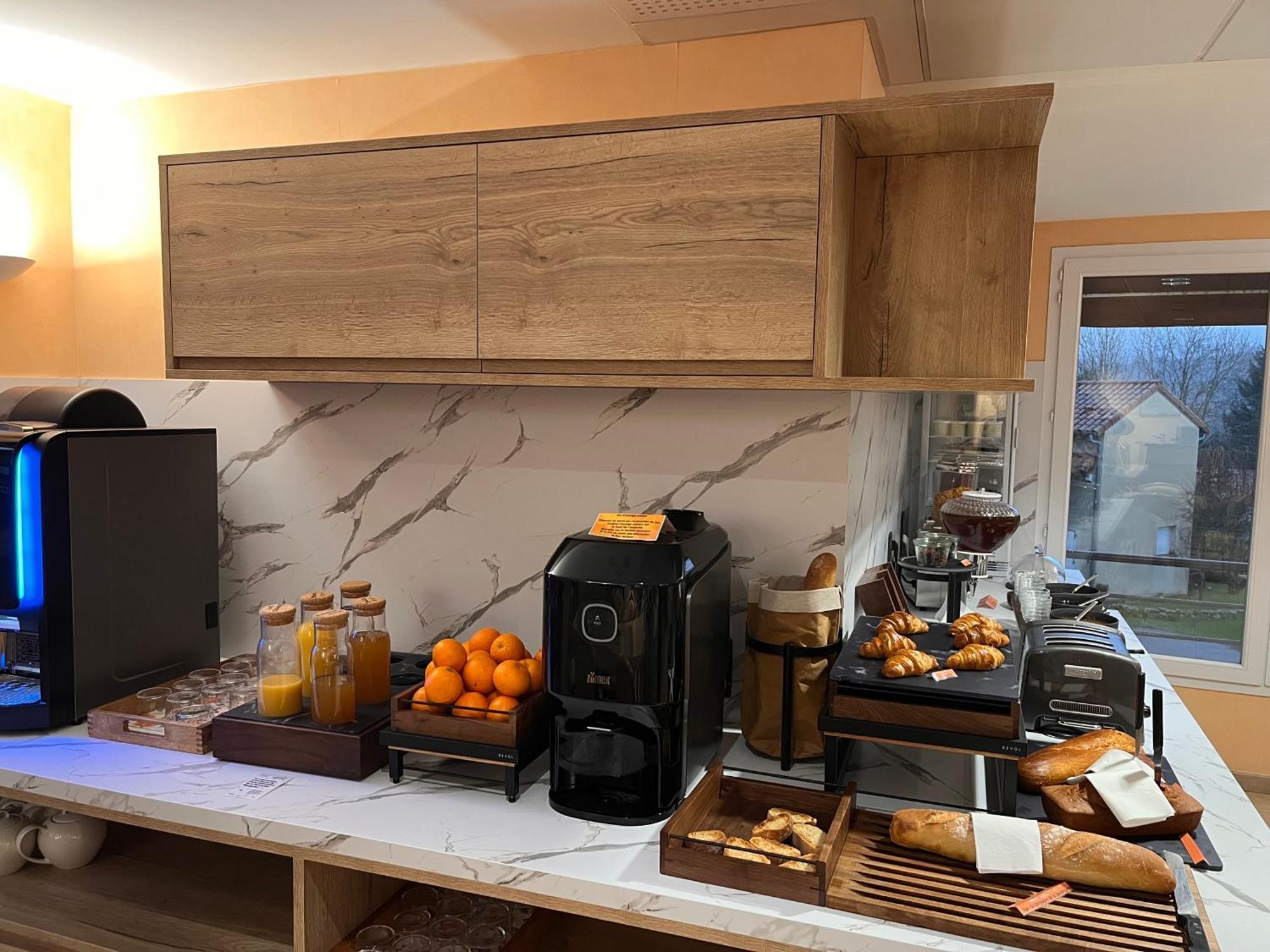 Lanarce Logis Hotel Spa Restaurant Le Provence מראה חיצוני תמונה
