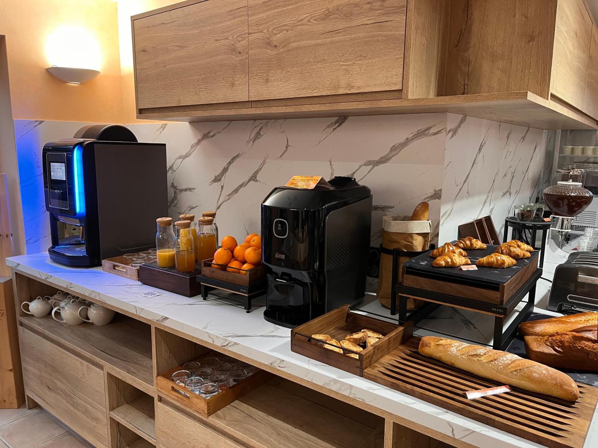 Lanarce Logis Hotel Spa Restaurant Le Provence מראה חיצוני תמונה